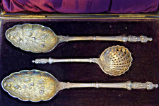 Mappin & Webb Berry Spoons Antique Silver Plate Fruit Serving Set Boxed c1900