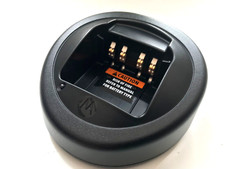 GENUINE MOTOROLA RADIO DP2400