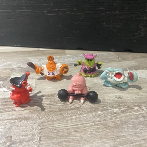Vintage t aliens pvc - vintage, p.e.t.
