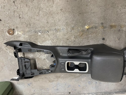 Nissan navara centre console - nissan,