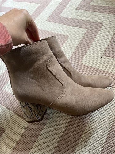 Beige suede effect - suede,