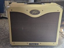 PEAVEY CLASSIC GOLD 30 GUITAR