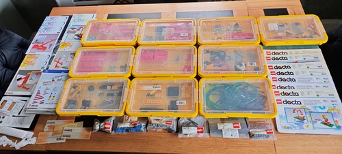 Very large lot - vintage, lego
