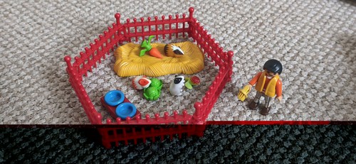 Playmobil guinea pig set