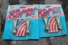 VINTAGE TOY X 2 LINK PLAY TOY PARACHUTE SET