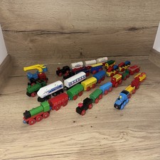 TRAIN  & CARGO CARRIAGES Wooden Train Track Set Brio and others 