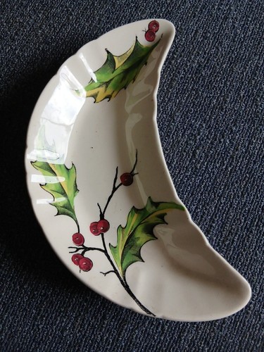 Clarice cliff evergreen dish - -,
