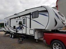 KZ Sportster American 5th wheel RV trailer