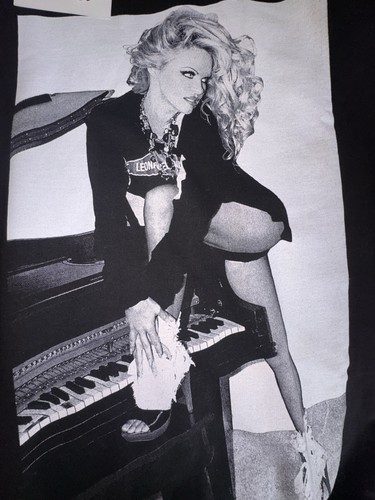 Pamela anderson primark - pamela,