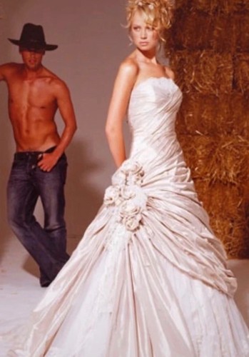 Ian stuart frangipani wedding - stuart,