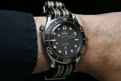James bond time die - bond, to