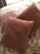 Pack of 4 Velvet Cushions With