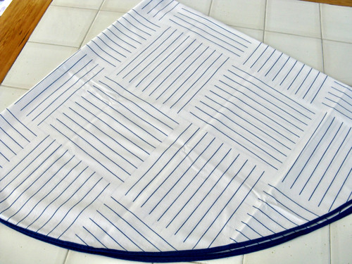 Vintage round tablecloth blue - round,