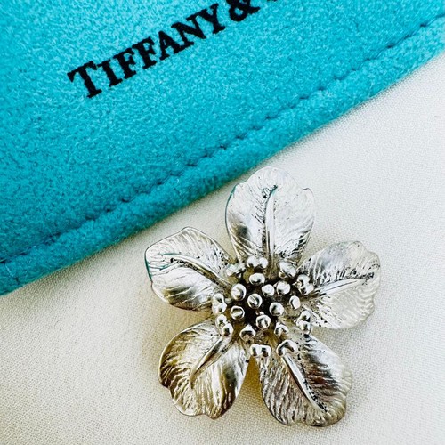 Tiffany flower motif - co.,