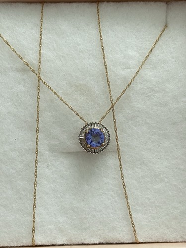 Beautiful 9ct tanzanite - beautiful,