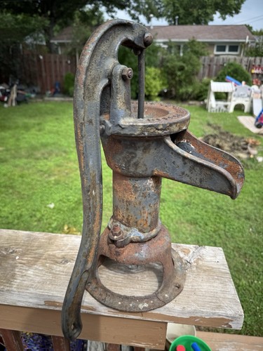 Antique hand pump well nelson - antique,