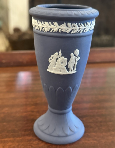 Wedgwood white portland - on,