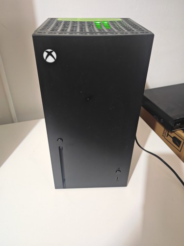 Xbox series mini fridge - mini,