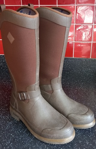 Womens muck boots - size, 7