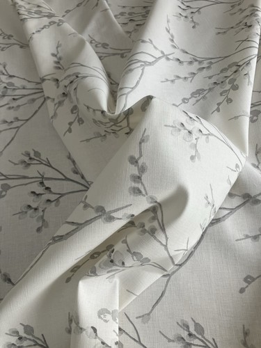 Laura ashley - laura,