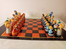 The Simpsons 3D Chess Set 2000 Complete Set