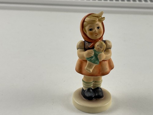 Hummel figurine 239 girl - figurine, 239/b,