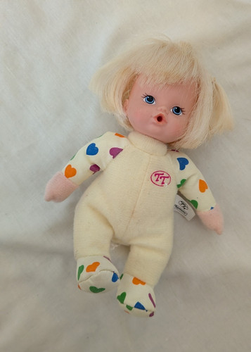 Playmates tiny tears baby doll - playmates,
