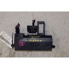 FUSE BOX FOR VOLKSWAGEN TIGUAN