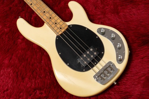 2000 ernie ball music man - ernie,