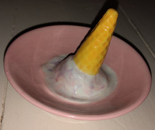 Melting Ice Cream Ring Holder