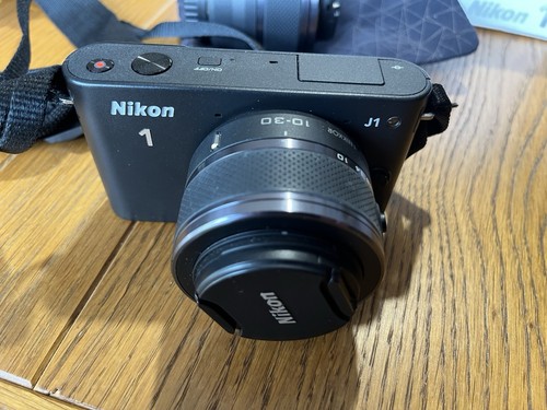 Nikon digital camera - 1, j1