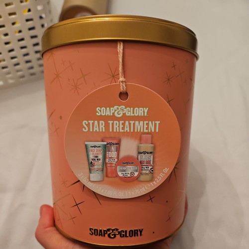 Soap glory star - &,
