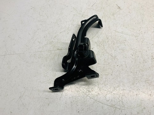 Bmw m140i engine mount bracket - engine,