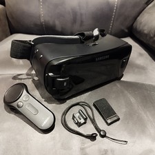 Samsung Gear VR Headset With