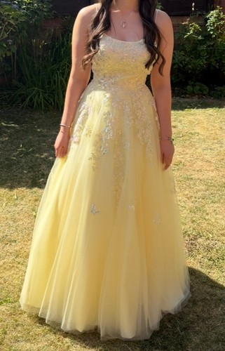 Beautiful caroline bramley - caroline,