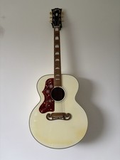 Gibson SJ 200 Left Handed In Alpine White. Hard Case Included