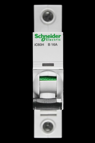 Schneider mcb 10ka - b,