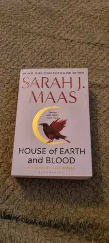 House earth and blood by - of,