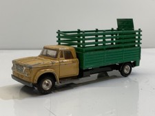 CORGI.1:43. DODGE KEW FARGO. CATTLE. ANIMAL TRANSPORTER. LIVE STOCK LORRY.