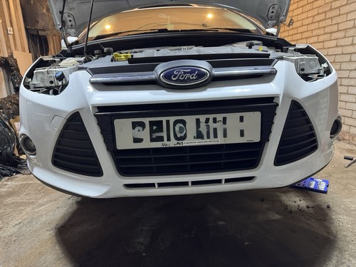 Genuine ford focus 2011 - ford,