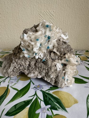 Cavansite and stilbite - cavansite,