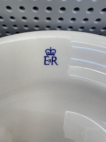 Rare 1967 crown - rare, queen