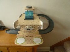 Bentley toy car garage