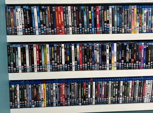 Blu ray movie - blu, 5