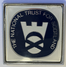 THE NATIONAL TRUST FOR SCOTLAND Classic Car Badge - Square Type