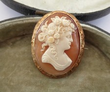 Antique 9ct Gold Carved Real Shell Cameo Brooch of Classic Lady Flowers In Hair