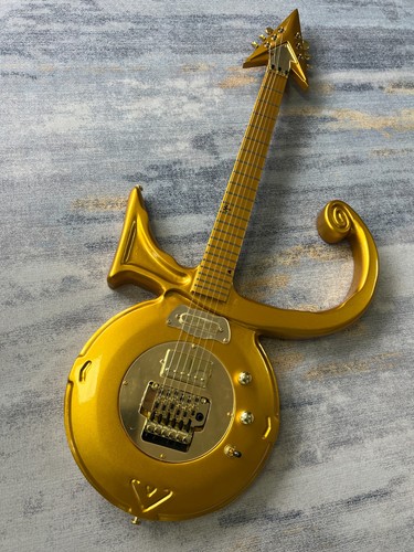 New prince gold symbol style - gold,