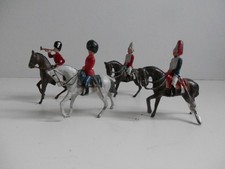 Old Lead Soldiers x 4. Life