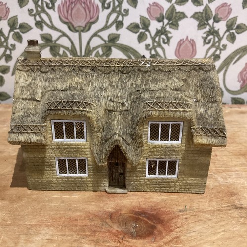 Hornby hobbies 2003 - hobbies, resin