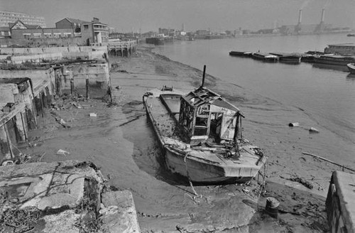 Derelict barge the isle - derelict,
